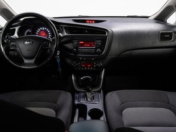 Kia Ceed II Рестайлинг с пробегом 2017 года, цена 1 350 000 рублей, 156687 км, универсал, Автокод Объявления