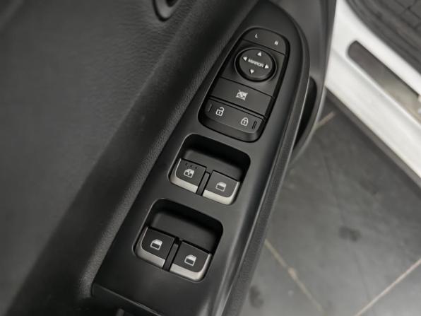 Kia Rio IV с пробегом 2019 года, цена 1 111 000 рублей, 201899 км, хэтчбек, Автокод Объявления