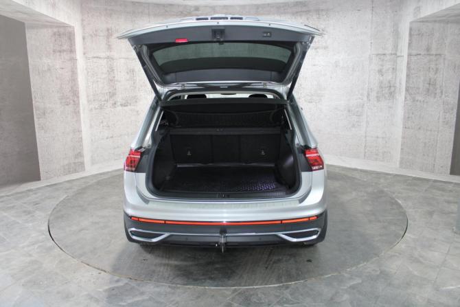 Volkswagen Tiguan II Рестайлинг с пробегом 2021 года, цена 3 420 000 рублей, 90488 км, внедорожник, Автокод Объявления