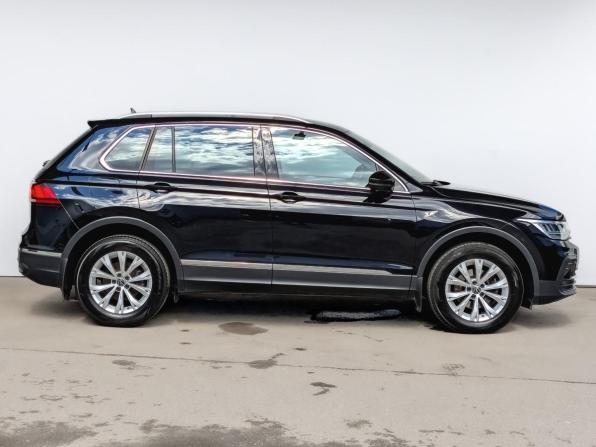 Volkswagen Tiguan II Рестайлинг с пробегом 2021 года, цена 2 590 000 рублей, 71767 км, внедорожник, Автокод Объявления
