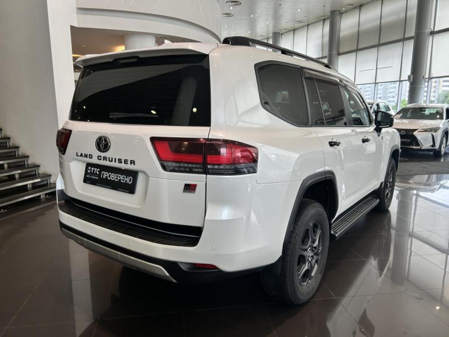 Toyota Land Cruiser 300 Series Казань  - изображение 6
