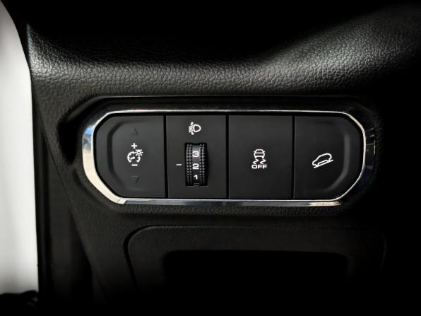 Haval Jolion I Рестайлинг с пробегом 2024 года, цена 1 960 000 рублей, 16100 км, внедорожник, Автокод Объявления