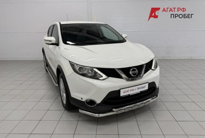 Nissan Qashqai II с пробегом 2015 года, цена 1 550 000 рублей, 37925 км, внедорожник, Автокод Объявления