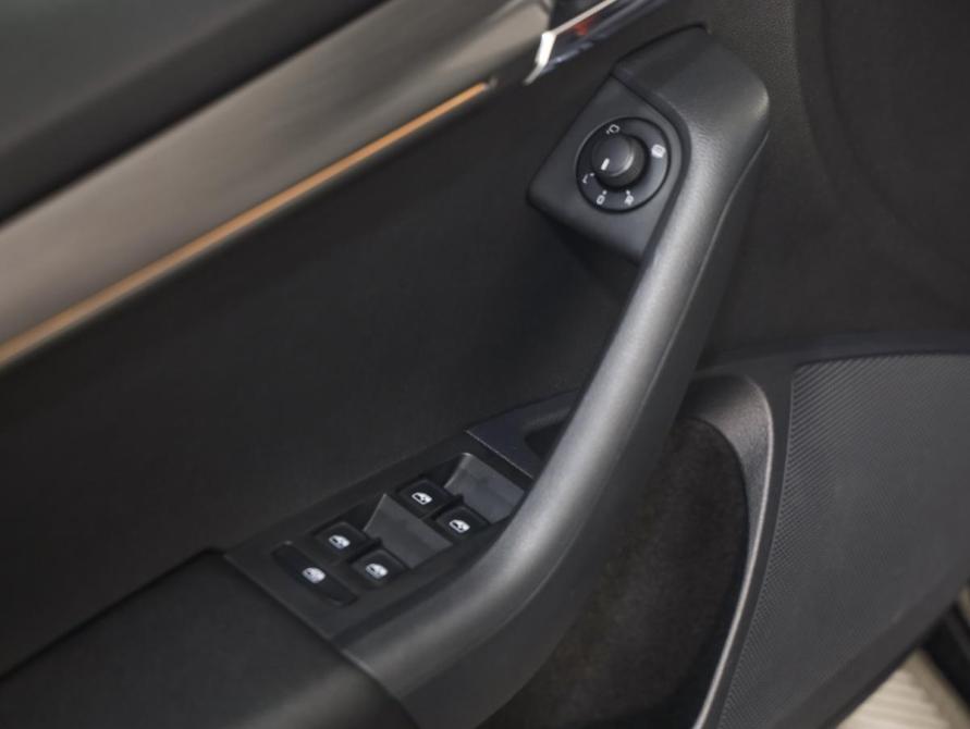 Skoda Octavia III (A7) Рестайлинг Санкт-Петербург  - изображение 19