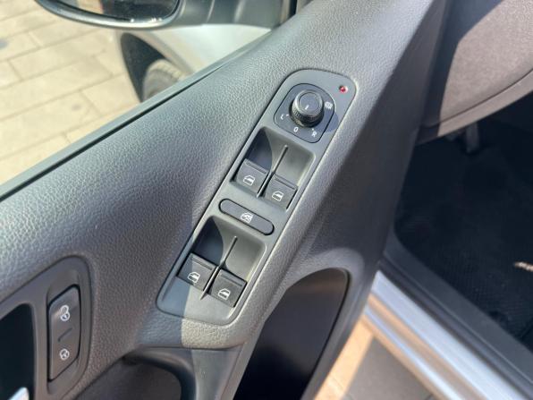 Volkswagen Tiguan I Рестайлинг с пробегом 2015 года, цена 1 585 000 рублей, 210830 км, внедорожник, Автокод Объявления