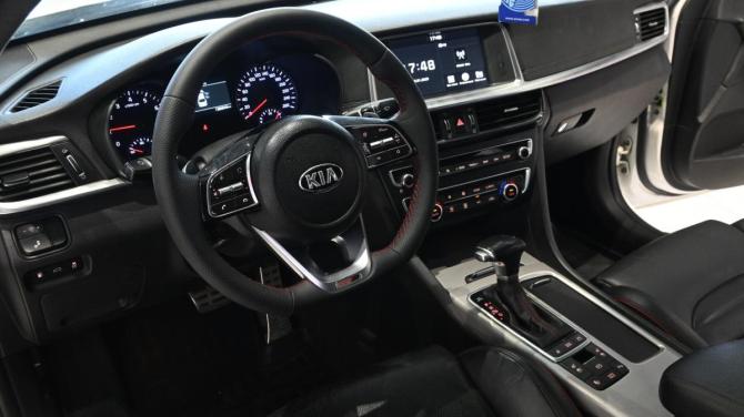Kia Optima IV Рестайлинг с пробегом 2018 года, цена 1 850 000 рублей, 136643 км, седан, Автокод Объявления