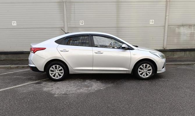 Hyundai Solaris II Рестайлинг с пробегом 2022 года, цена 1 239 000 рублей, 161322 км, седан, Автокод Объявления
