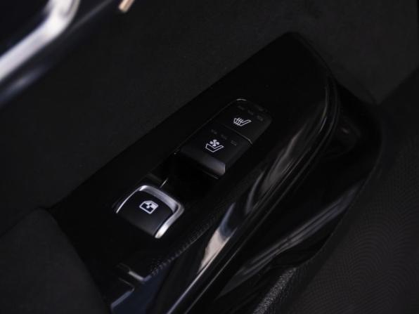Kia Mohave I Рестайлинг 2 с пробегом 2021 года, цена 4 300 000 рублей, 104641 км, внедорожник, Автокод Объявления