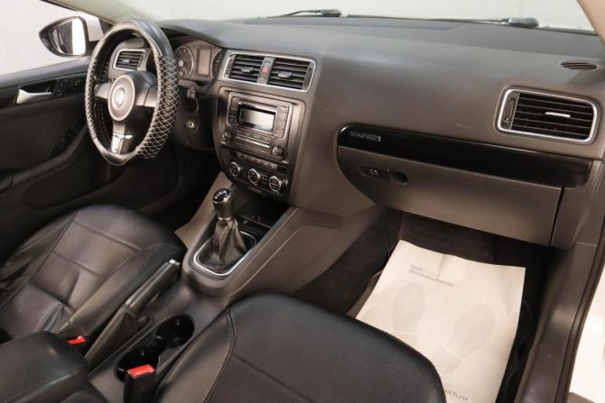 Volkswagen Jetta VI Рестайлинг с пробегом 2014 года, цена 1 019 000 рублей, 220000 км, седан, Автокод Объявления