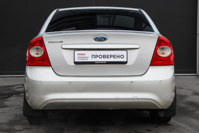 Ford Focus II Рестайлинг с пробегом 2010 года, цена 700 000 рублей, 207832 км, седан, Автокод Объявления