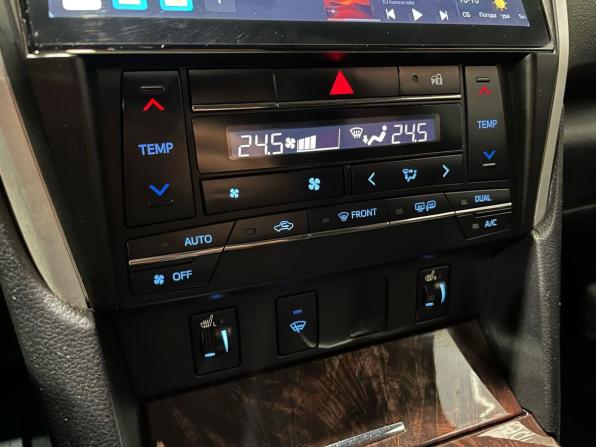 Toyota Camry VII (XV50) Рестайлинг с пробегом 2015 года, цена 1 770 000 рублей, 206510 км, седан, Автокод Объявления