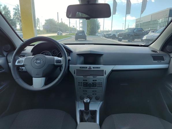 Opel Astra H Рестайлинг с пробегом 2011 года, цена 483 000 рублей, 210493 км, седан, Автокод Объявления