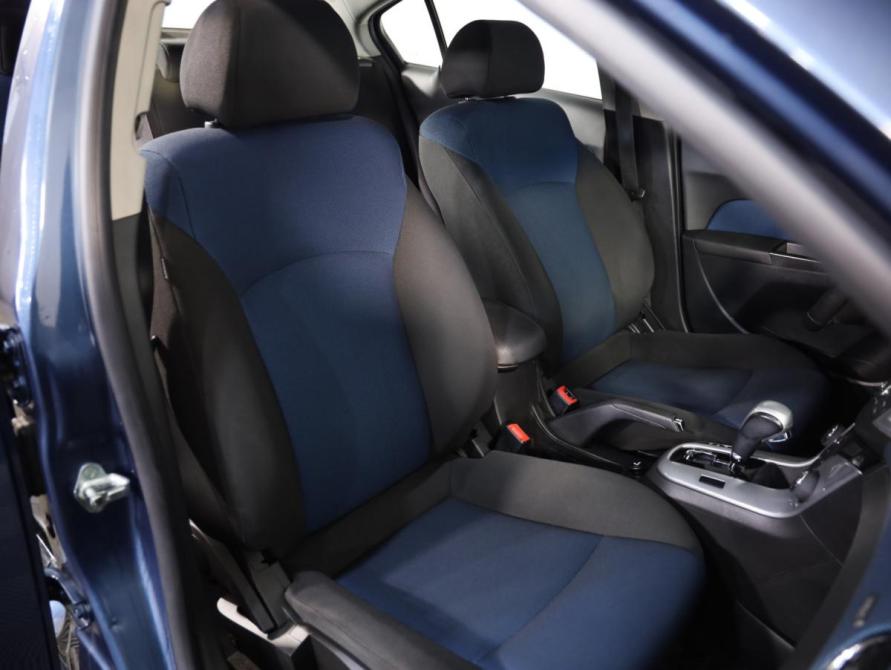 Chevrolet Cruze I Рестайлинг Санкт-Петербург  - изображение 18
