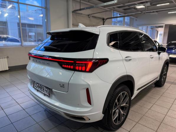 Exeed LX I Рестайлинг с пробегом 2023 года, цена 2 029 000 рублей, 11877 км, внедорожник, Автокод Объявления