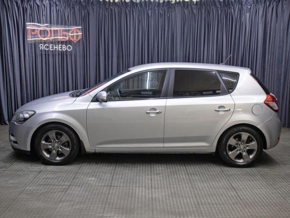 Kia Ceed I Рестайлинг с пробегом 2010 года, цена 679 000 рублей, 265000 км, хэтчбек, Автокод Объявления