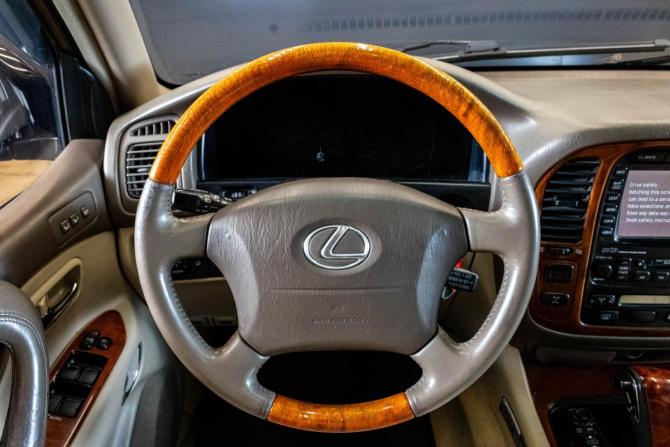 Lexus LX II с пробегом 2002 года, цена 1 569 000 рублей, 316970 км, внедорожник, Автокод Объявления