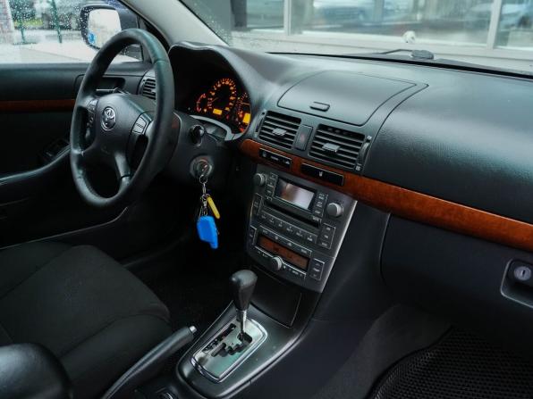 Toyota Avensis II Рестайлинг с пробегом 2007 года, цена 840 000 рублей, 329228 км, седан, Автокод Объявления
