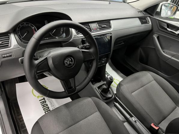 Skoda Rapid I Рестайлинг с пробегом 2018 года, цена 1 045 000 рублей, 195016 км, лифтбек, Автокод Объявления
