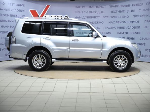 Mitsubishi Pajero IV Рестайлинг 1 с пробегом 2011 года, цена 1 500 000 рублей, 215823 км, внедорожник, Автокод Объявления