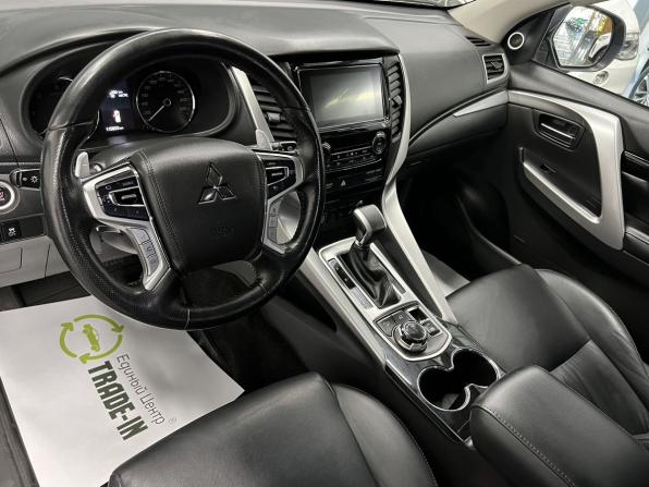 Mitsubishi Pajero Sport III с пробегом 2017 года, цена 3 095 000 рублей, 115833 км, внедорожник, Автокод Объявления