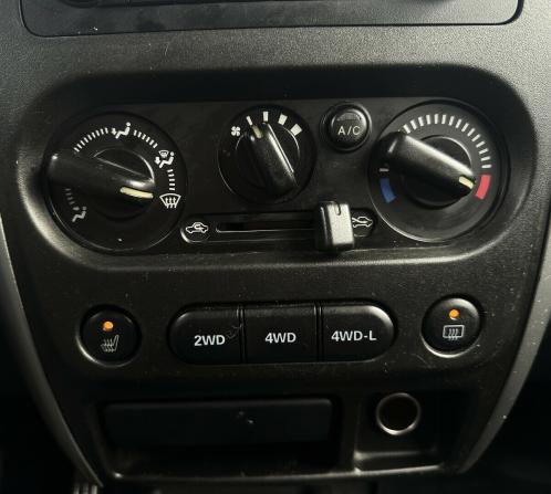 Suzuki Jimny III Рестайлинг 1 с пробегом 2008 года, цена 820 000 рублей, 249335 км, внедорожник, Автокод Объявления