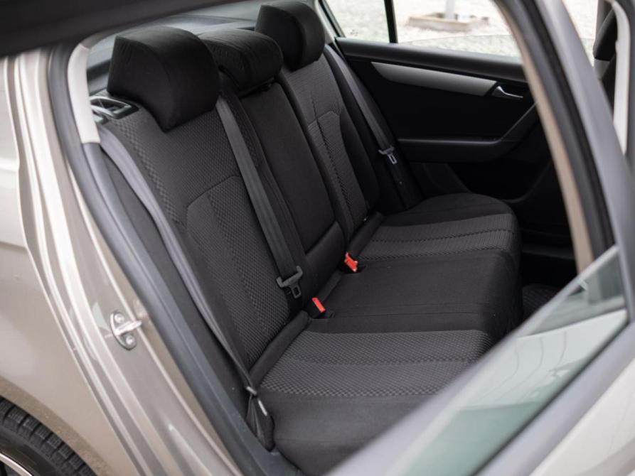 Volkswagen Passat B7 Сочи  - изображение 8