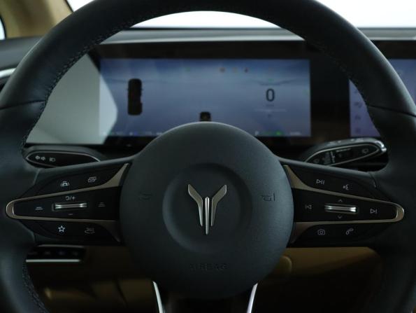 Voyah Dream I с пробегом 2025 года, цена 6 180 000 рублей, 32481 км, минивэн, Автокод Объявления