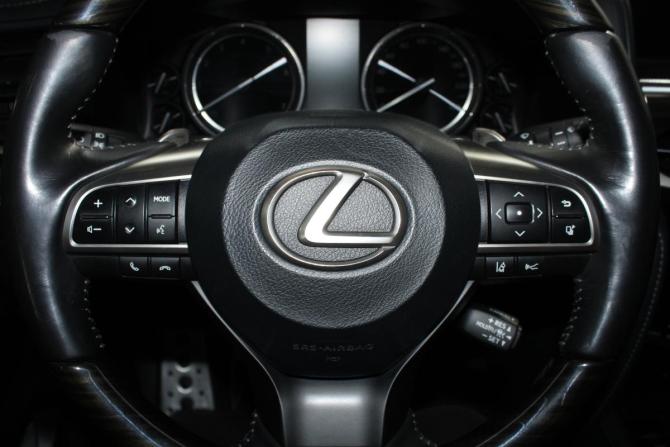 Lexus LX III Рестайлинг 2 с пробегом 2019 года, цена 9 200 000 рублей, 98863 км, внедорожник, Автокод Объявления