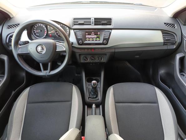 Skoda Fabia III с пробегом 2017 года, цена 852 800 рублей, 133377 км, универсал, Автокод Объявления
