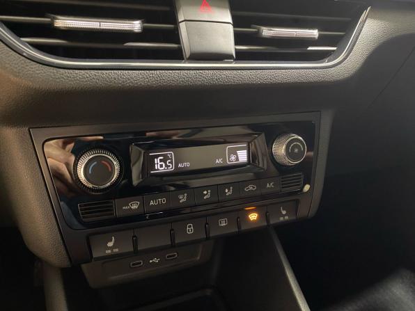 Skoda Rapid II с пробегом 2021 года, цена 1 885 500 рублей, 50727 км, лифтбек, Автокод Объявления