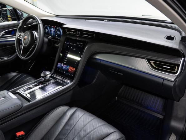 Hongqi H5 II с пробегом 2024 года, цена 3 569 000 рублей, 55428 км, седан, Автокод Объявления