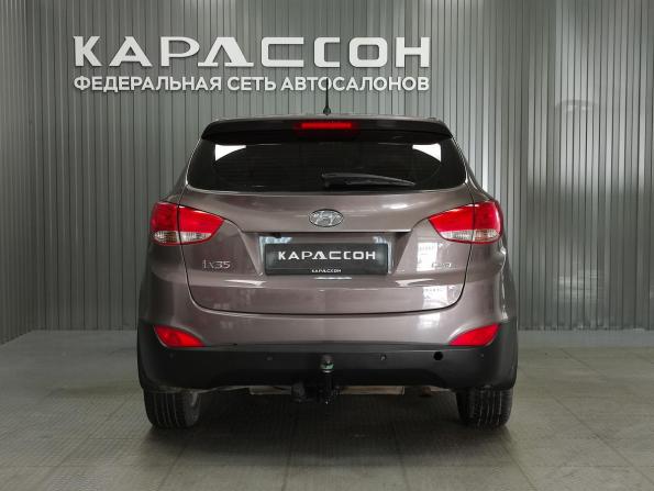 Hyundai ix35 I Рестайлинг с пробегом 2013 года, цена 1 100 000 рублей, 231081 км, внедорожник, Автокод Объявления