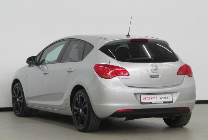 Opel Astra H Рестайлинг с пробегом 2011 года, цена 669 000 рублей, 158243 км, хэтчбек, Автокод Объявления