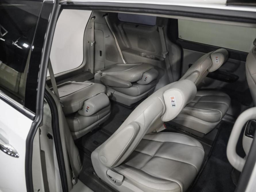 Kia Carnival III Санкт-Петербург  - изображение 31