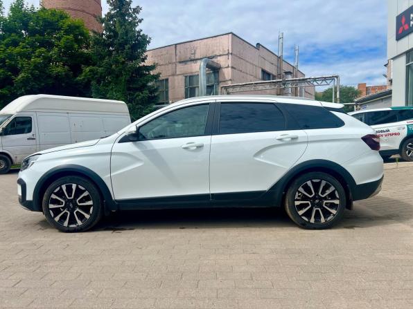Lada (ВАЗ) Vesta I Рестайлинг (NG) с пробегом 2024 года, цена 1 549 000 рублей, 22000 км, универсал, Автокод Объявления