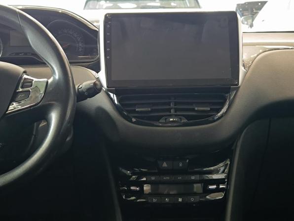 Peugeot 208 I с пробегом 2013 года, цена 680 000 рублей, 158000 км, хэтчбек, Автокод Объявления