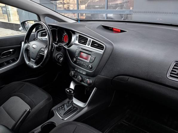 Kia Ceed II с пробегом 2014 года, цена 1 361 000 рублей, 82000 км, хэтчбек, Автокод Объявления