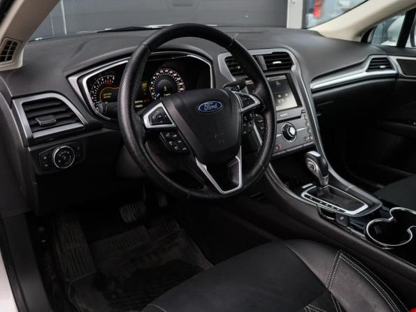 Ford Mondeo V с пробегом 2015 года, цена 1 360 000 рублей, 206793 км, седан, Автокод Объявления