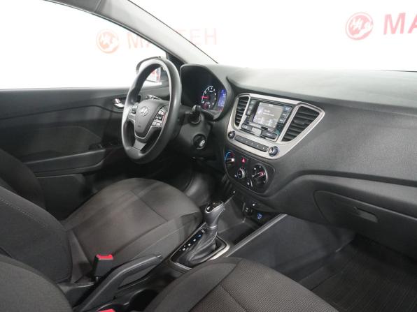 Hyundai Solaris II с пробегом 2019 года, цена 1 384 000 рублей, 133441 км, седан, Автокод Объявления