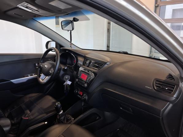 Kia Rio III с пробегом 2013 года, цена 890 000 рублей, 167309 км, хэтчбек, Автокод Объявления