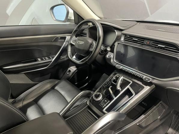Geely Atlas Pro с пробегом 2023 года, цена 1 895 000 рублей, 80930 км, внедорожник, Автокод Объявления