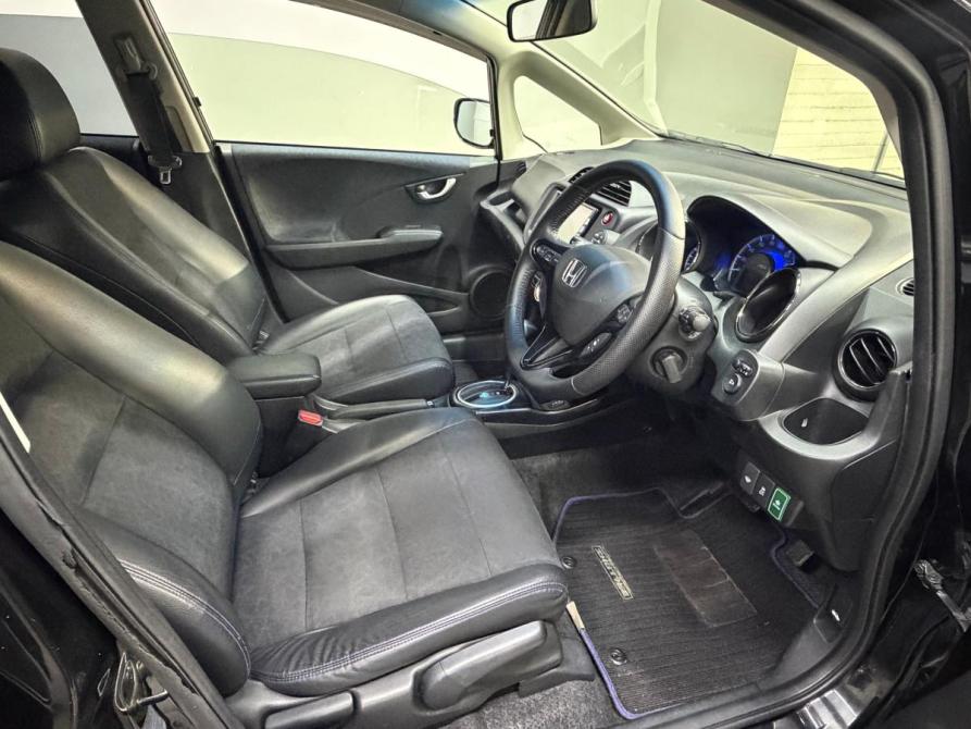 Honda Fit Shuttle I Рестайлинг Красноярск  - изображение 15