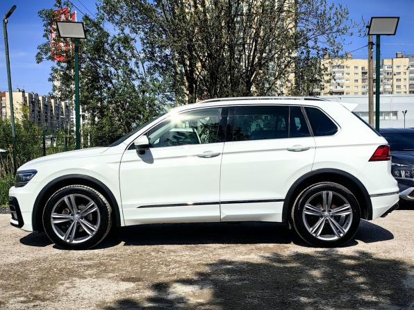 Volkswagen Tiguan II с пробегом 2018 года, цена 2 619 000 рублей, 131000 км, внедорожник, Автокод Объявления