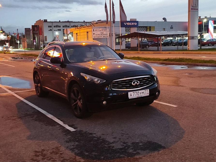 Infiniti FX II (S51) Санкт-Петербург  - изображение 2
