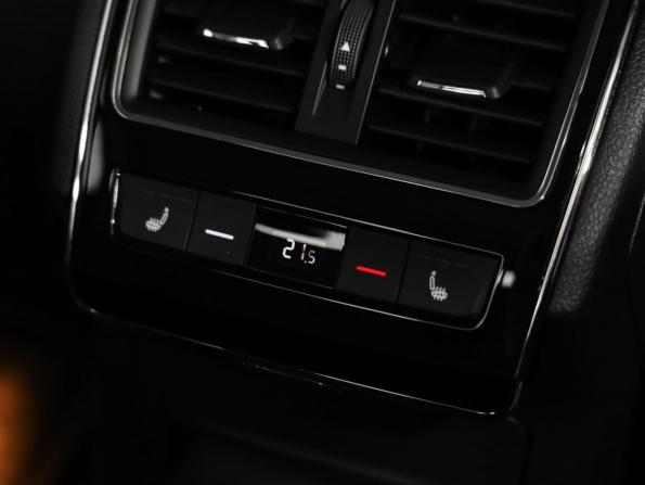 Skoda Superb III с пробегом 2018 года, цена 1 799 000 рублей, 142200 км, лифтбек, Автокод Объявления