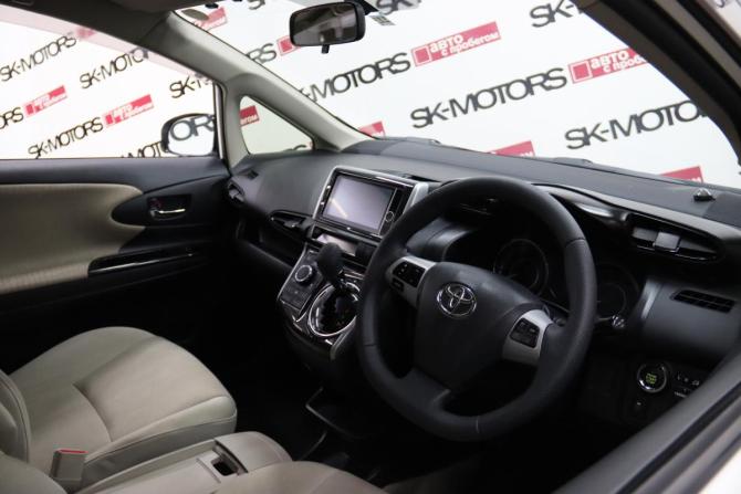Toyota Wish II с пробегом 2012 года, цена 1 245 350 рублей, 246686 км, минивэн, Автокод Объявления