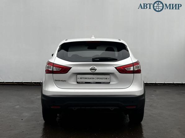 Nissan Qashqai II с пробегом 2017 года, цена 1 360 000 рублей, 131799 км, внедорожник, Автокод Объявления