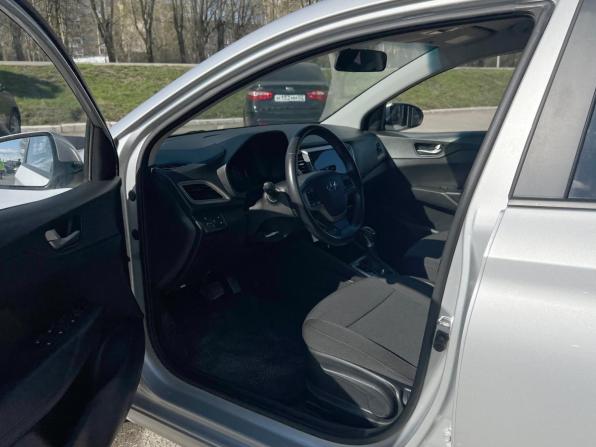 Hyundai Solaris II с пробегом 2019 года, цена 1 495 000 рублей, 79400 км, седан, Автокод Объявления