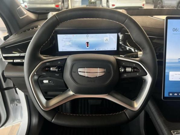 Geely Preface I с пробегом 2024 года, цена 2 995 000 рублей, 30 км, седан, Автокод Объявления