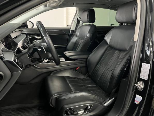 Audi A8 IV (D5) с пробегом 2018 года, цена 3 850 000 рублей, 240952 км, седан, Автокод Объявления